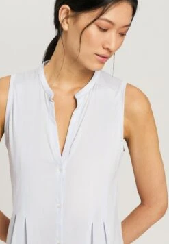 Cotton Deluxe Sleeveless Nightdress Blue Glow (077952) 7 Cotton Deluxe Sleeveless Nightdress Blue Glow (077952) -Hanro cotton deluxe sleeveless nightdress blue glow 0779 2