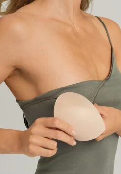 Cotton Seamless Spaghetti Top Padded Antique Green (071605) -Hanro cotton seamless spaghetti top padded antique green 3