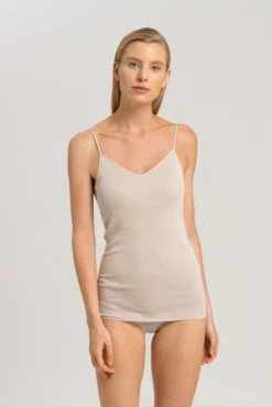 Cotton Seamless Spaghetti Top Padded Dune (071605)