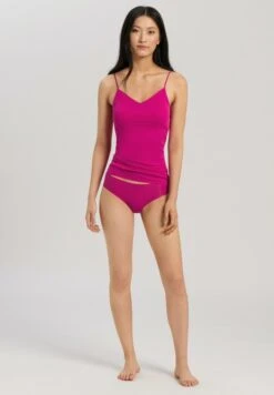 Cotton Seamless Spaghetti Top Padded Very Berry (071605) -Hanro cotton seamless spaghetti top padded very berry 07 3