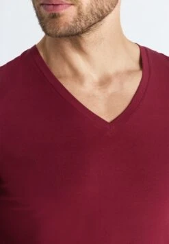 Cotton Superior Shirt V-Neck Ruby (073089) -Hanro cotton superior shirt v neck ruby 073089 3