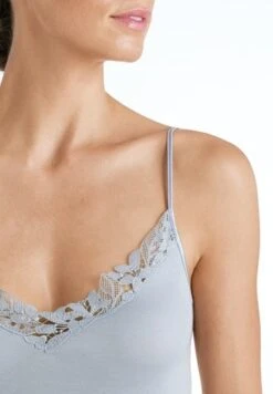 Dorea Spaghetti Top Titan (072918) -Hanro dorea spaghetti top titan 072918 3