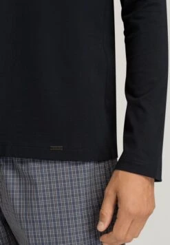 Living Shirts Long Sleeve Black (075053) 7 Living Shirts Long Sleeve Black (075053) -Hanro living shirts long sleeve black 075053 2