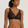 Moments Lace Soft Bra Black (071465) -Hanro moments lace soft bra black 071465