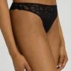 Moments Lace Thong Black (071507) -Hanro moments lace thong black 071507