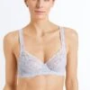 Moments U/Wire Bra Lavender Frost (071467) -Hanro moments u wire bra lavender frost 071467