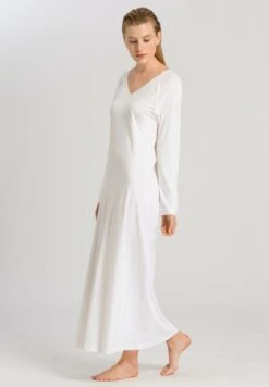 Pure Essence Long Sleeve Nightdress Off White (077947)