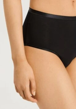 Soft Touch Maxi Brief Black (071254) -Hanro soft touch maxi brief black 071254 3