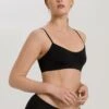Touch Feeling Crop Top Black (071824) -Hanro touch feeling crop top black 071824