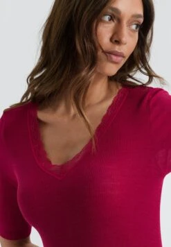 Woolen Lace Shirt Lucky Charm (072704) -Hanro woolen lace shirt lucky charm 072704 3