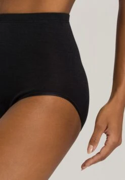 Woolen Silk Maxi Brief Black (071420) -Hanro woolen silk maxi brief black 071420 3